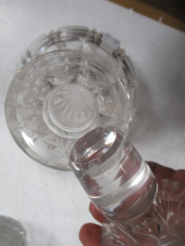 Lot 73 - A collection of antique glassware including a...