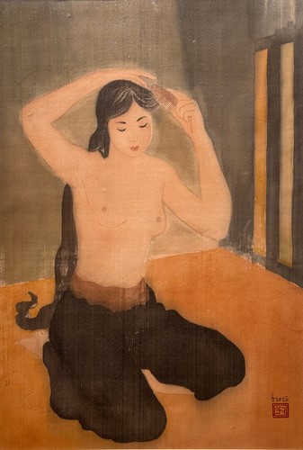 Lot 554 - A Japanese silk picture of a girl combing her hair, 20th century