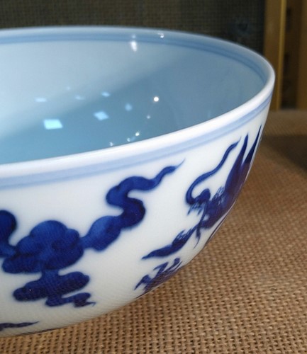 Lot 17 - A Chinese blue and white porcelain dragon bowl, bearing seal mark of Daoguang