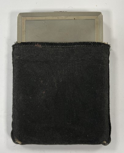 Lot 300 - A 20th century silver powder compact, mark of Asprey & Company