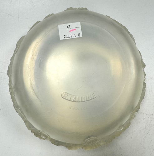 Lot 6 - Coquilles, an R. Lalique opalescent and polished glass bowl, pattern no.3204