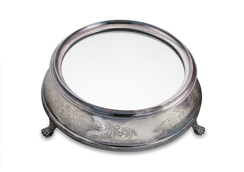 Lot 260 - An Edwardian silverplated cake plateau