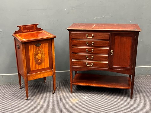 Lot 563 - An Edwardian mahogany and inlaid purdonium,...