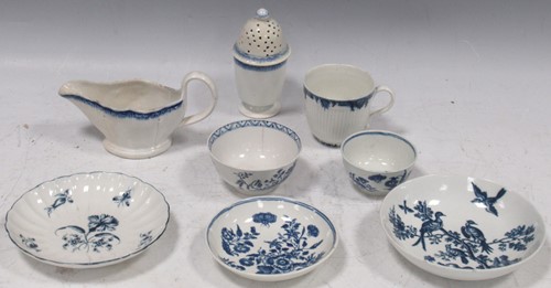 Lot 77 - A group of Worcester blue and white porcelain,...