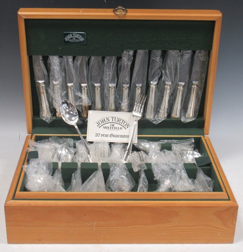 Lot 216 - A canteen of silver plated cutlery