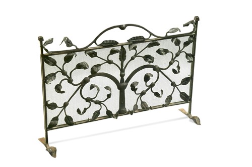 Lot 248 - An Arts & Crafts wrought iron fire guard