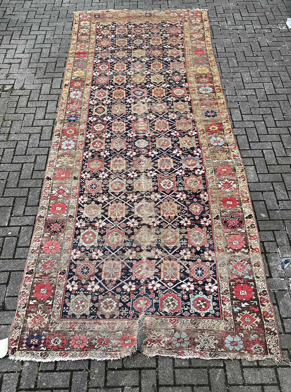 Lot 857 - A Caucasian Kelleh rug, late 19th/ 20th century