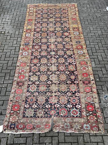 Lot 857 - A Caucasian Kelleh rug, late 19th/ 20th century