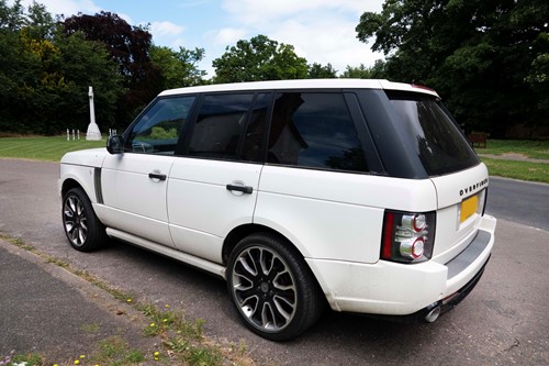 Lot 176 - A 2010 Range Rover 3.6TDv8 Vogue Overfinch GT motor car