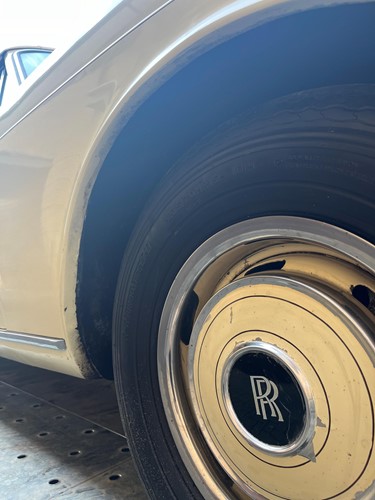 Lot 177 - A 1975 Rolls Royce Corniche convertible motor car
