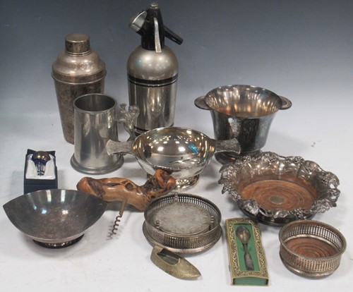Lot 334 - A quantity of silver plated, brushed steel and...