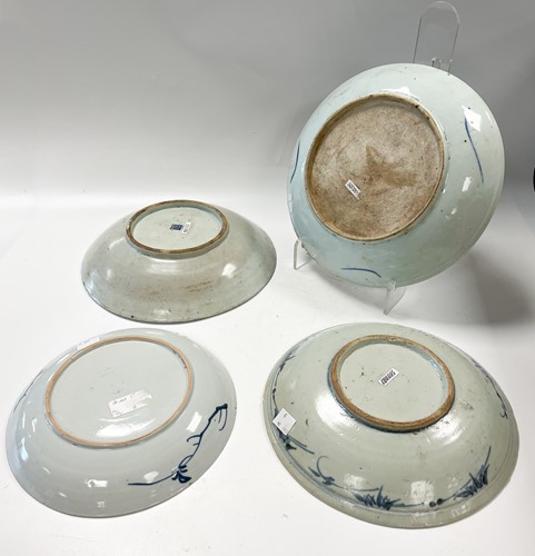Lot 8 - A Chinese blue and white porcelain Zhangzhou (Swatow) peony dish, 17th/18th century