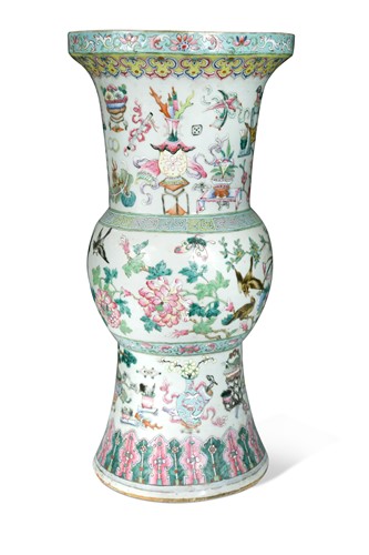 Lot 41 - A large Chinese famille rose flaring vase, Qing Dynasty, circa 1870