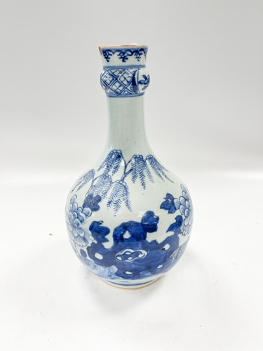 Lot 14 - A Chinese blue and white export porcelain guglet, circa 1750