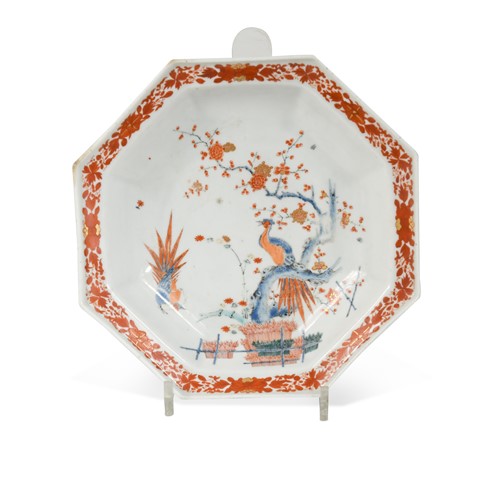 Lot 113 - A Chelsea octagonal dish, circa 1752-1754