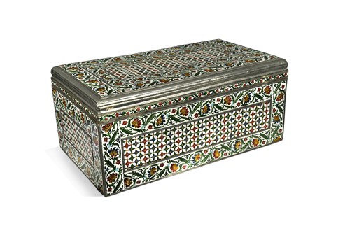 Lot 90 - An Indian enamelled casket