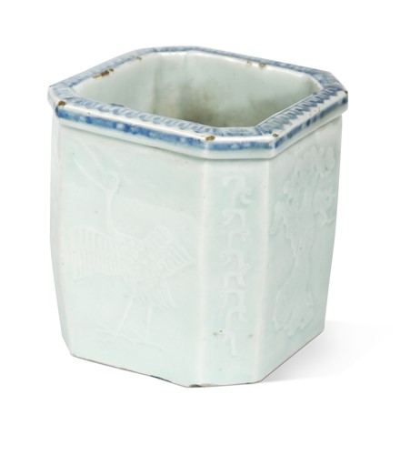 Lot 83 - A Korean blue and white carved porcelain octagonal jardiniere, Joseon Dynasty