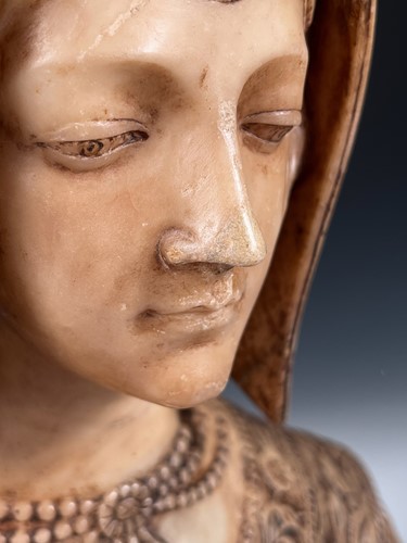 Lot 759 - Professor Aristide Petrilli (Italian, 1868-1930), an alabaster bust of Margherita di Valois, 1492