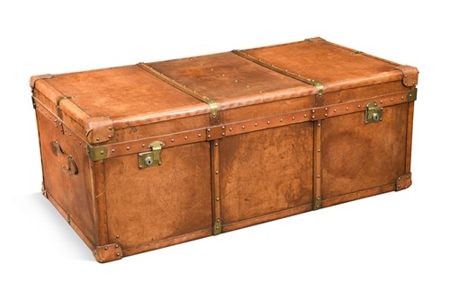 Lot 657 - A rectangular leather trunk, 20th century