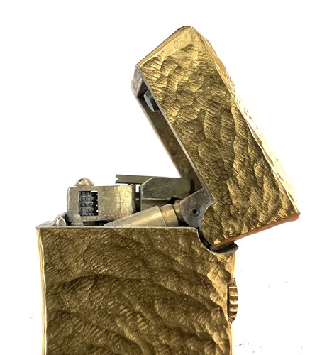 Lot 298 - A Dunhill 'Wheatsheaf rollagas' table lighter,...