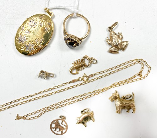 Lot 319 - A collection of 9ct gold jewellery, including...