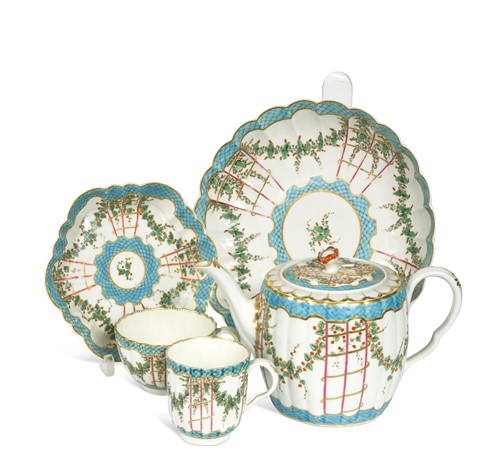 Lot 149 - Items of Worcester Hop Trellis pattern tea wares, circa 1775