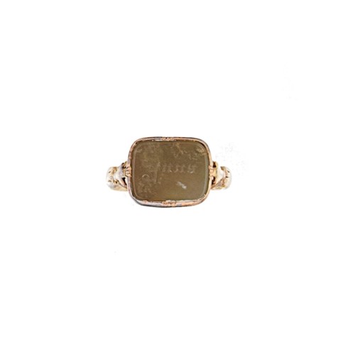 Lot 20 - A Georgian seal ring