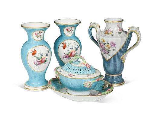 Lot 118 - A Chelsea-Derby two-handled vase, circa 1775