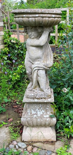 Lot 840 - A reconstituted stone garden urn, late 20th century