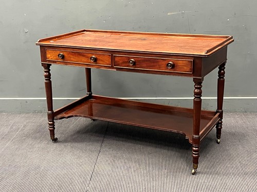 Lot 579 - A William IV mahogany washstand, with three...