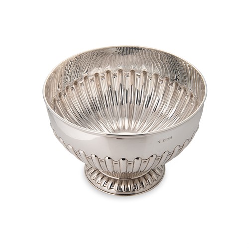 Lot 373 - A Victorian silver rose bowl