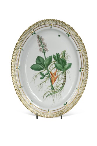 Lot 172 - A Royal Copenhagen Flora Danica oval plate