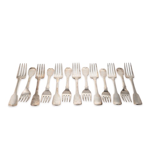 Lot 446 - Dublin - A set of 13 George IV silver table forks