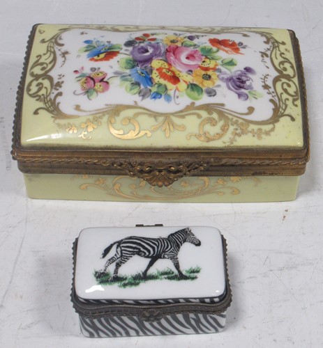 Lot 95 - Limoges porcelain dressing table box with gilt...