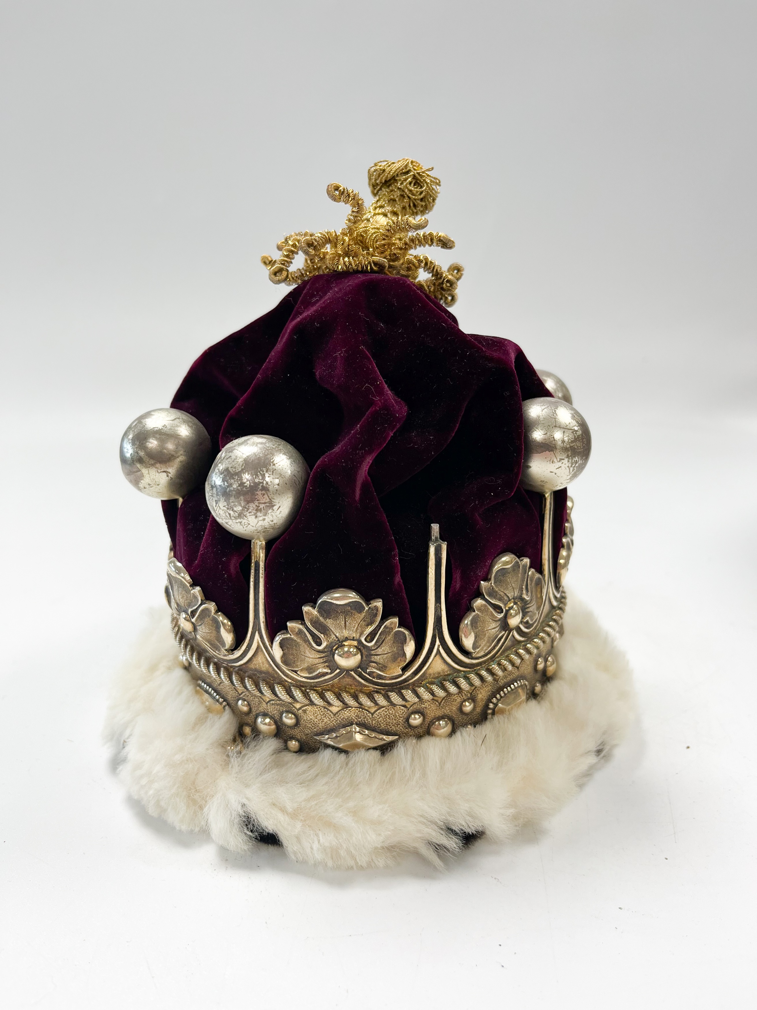 Lot 294 - A Countess' silver-gilt coronet, by Hunt