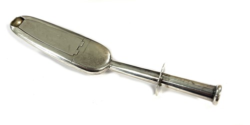 Lot 294 - A George IV silver 'Gibson' style 'physic' spoon