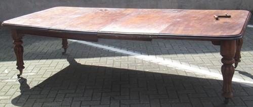 Lot 651 - A Victorian mahogany extending dining table,...