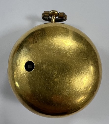 Lot 246 - Ralph Threlkeld, London - An early 18th century gold pair cased pocket watch