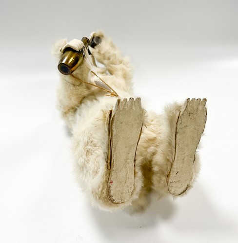 Lot 197 - A Roullet & Decamps musical drinking polar bear automaton, early 20th century