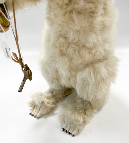 Lot 197 - A Roullet & Decamps musical drinking polar bear automaton, early 20th century