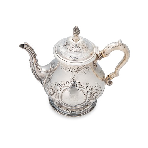 Lot 386 - A Victorian silver teapot, mark of John Samuel Hunt