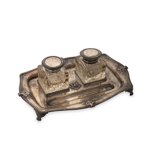 Lot 425 - A George V silver desk inkstand