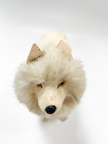 Lot 190 - A Spitz or Samoyed toy, possibly German, early 20th century