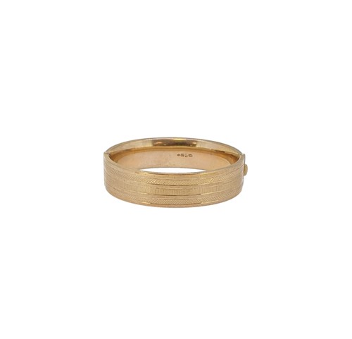 Lot 120 - A hinged bangle