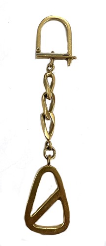 Lot 318 - A keychain of abstract design