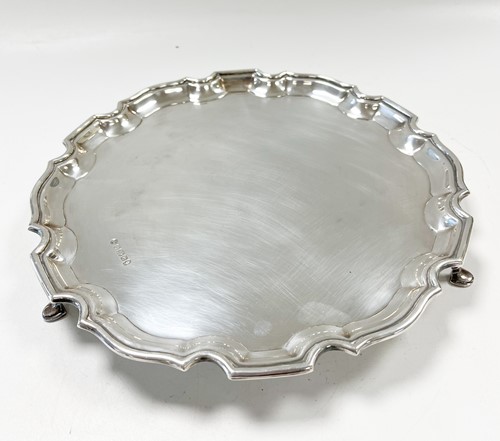 Lot 431 - An Elizabeth II silver salver