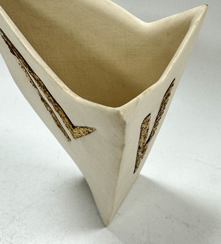Lot 176 - Angela Mellor (Contemporary), a collection of four bone china vessels