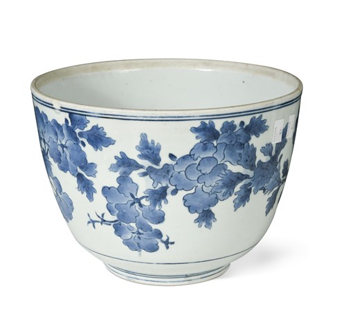 Lot 67 - A Japanese Arita blue and white porcelain deep bowl, Genroku, circa 1700