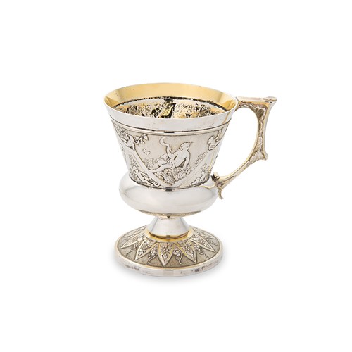 Lot 371 - A Victorian silver wine cup