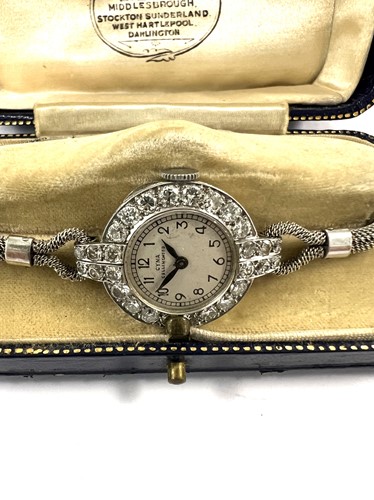 Lot 200 - Cyma for Collingwood & Company - A diamond set cocktail watch on a later 9ct gold bracelet